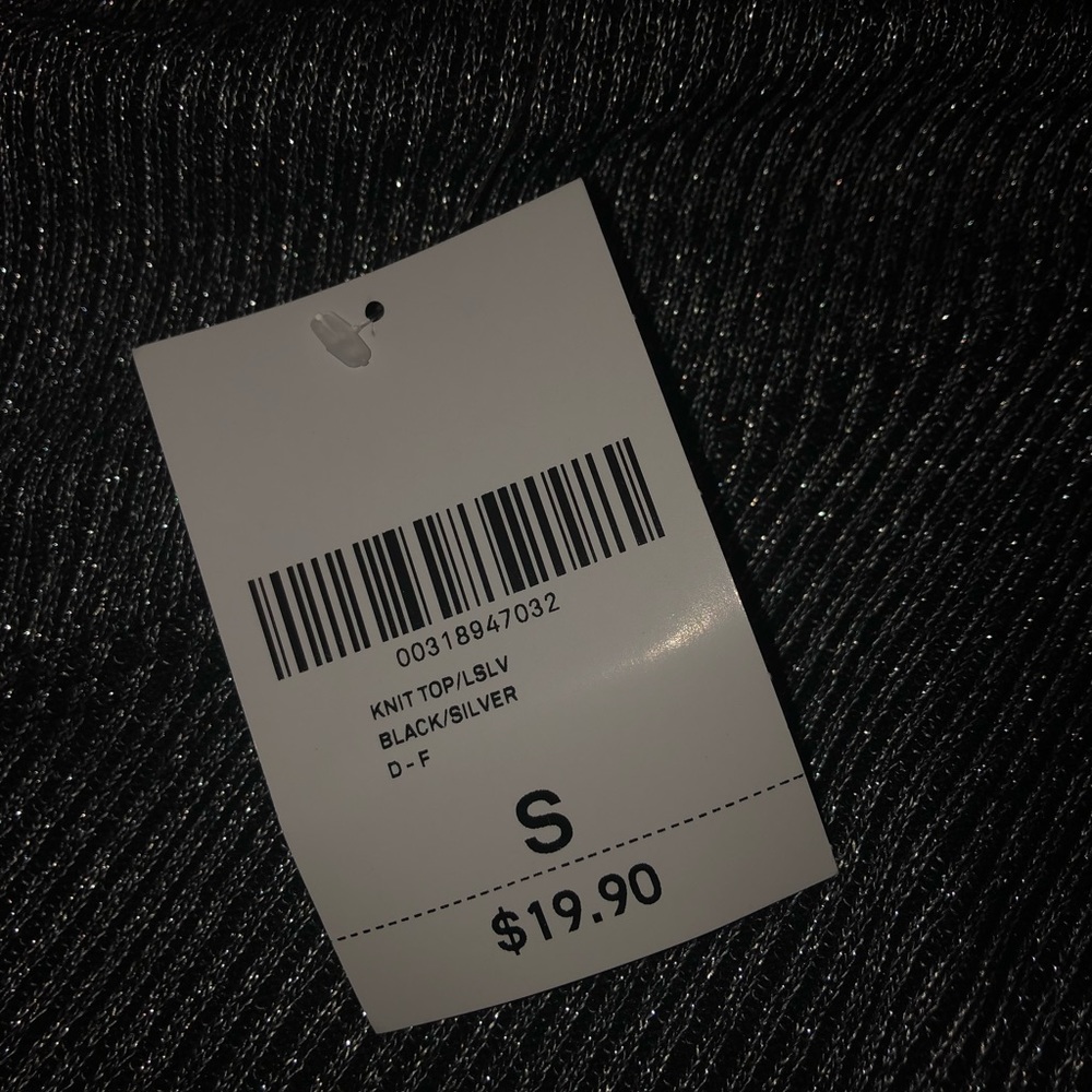 Forever 21 Black/Silver Metallic Crop Top - Picture 4 of 4